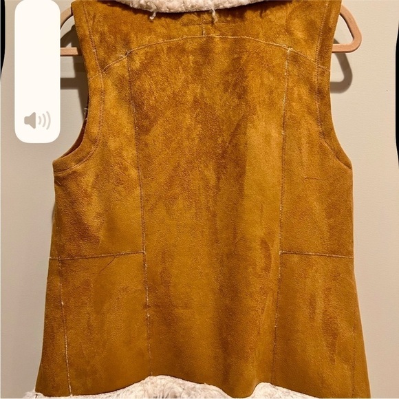 Two by Vince Camuto Women's Boho Drape
Front Faux Shearing Vest - Picture 4 of 4